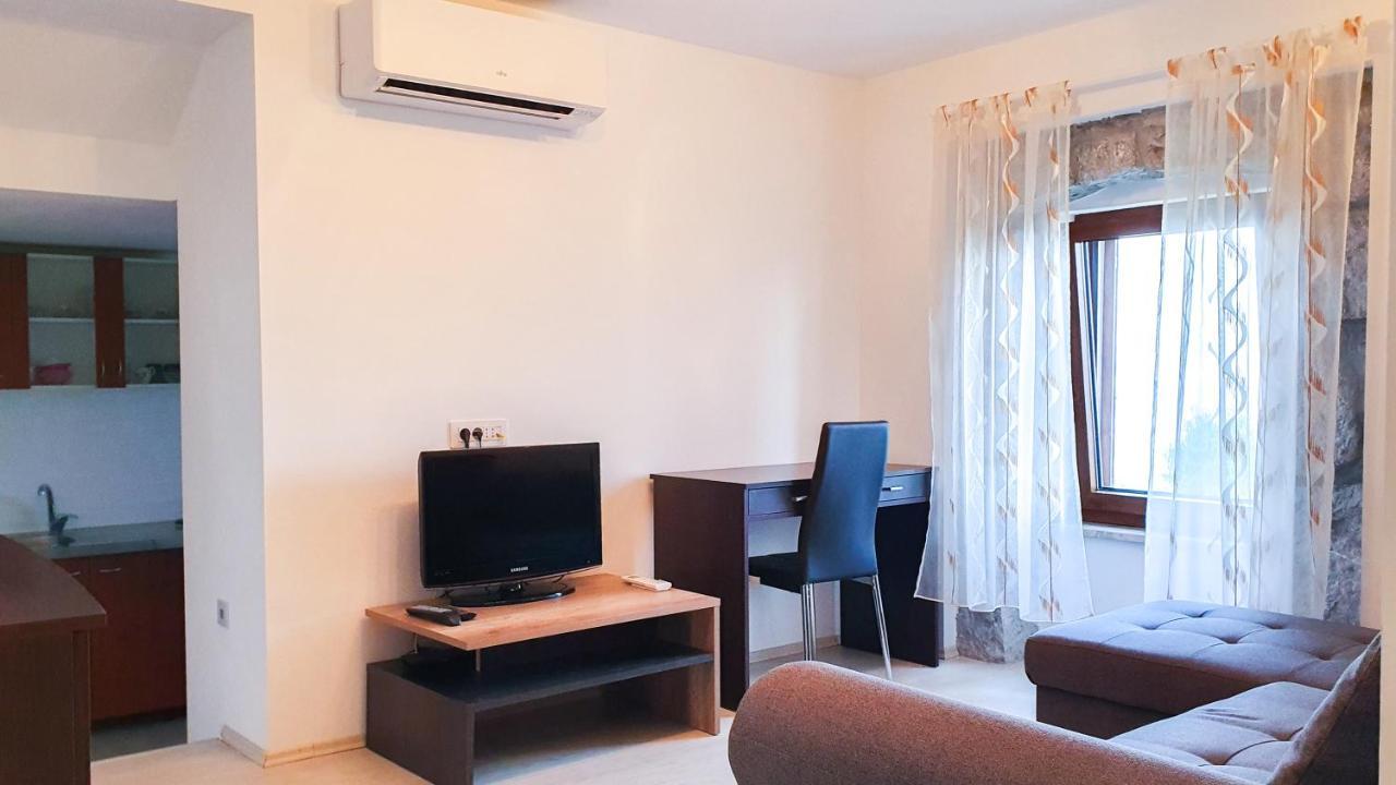 Apartment Bugenvilija Laurana Esterno foto
