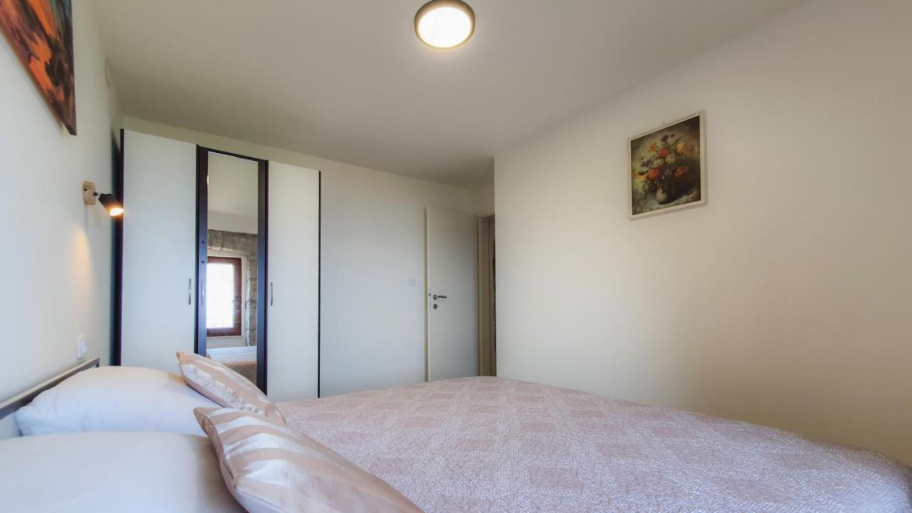 Apartment Bugenvilija Laurana Esterno foto