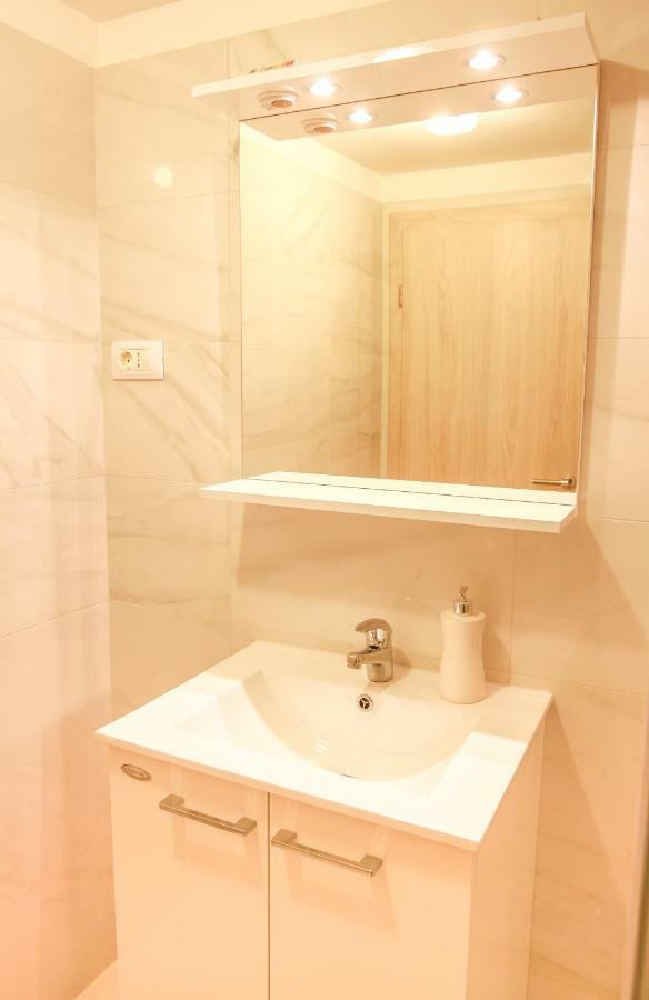 Apartment Bugenvilija Laurana Esterno foto