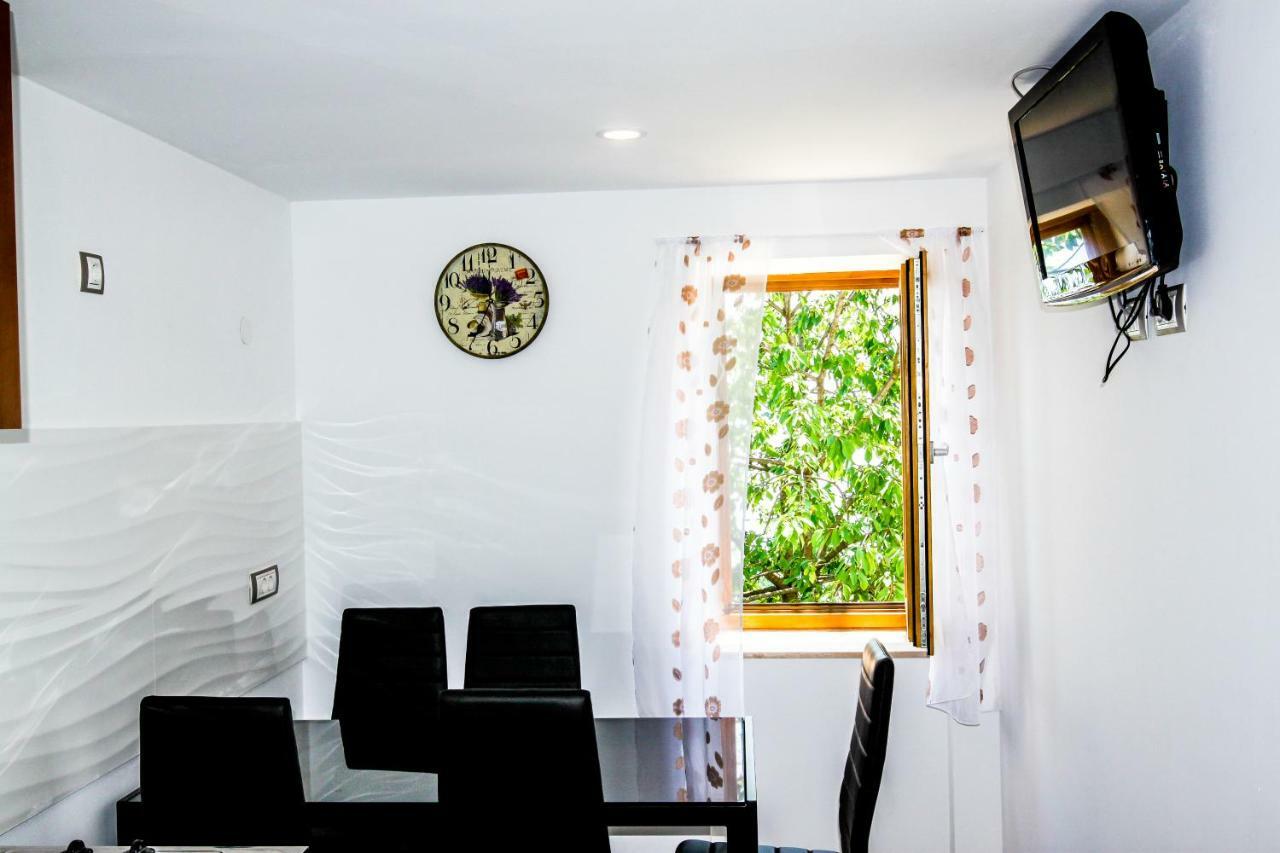 Apartment Bugenvilija Laurana Esterno foto